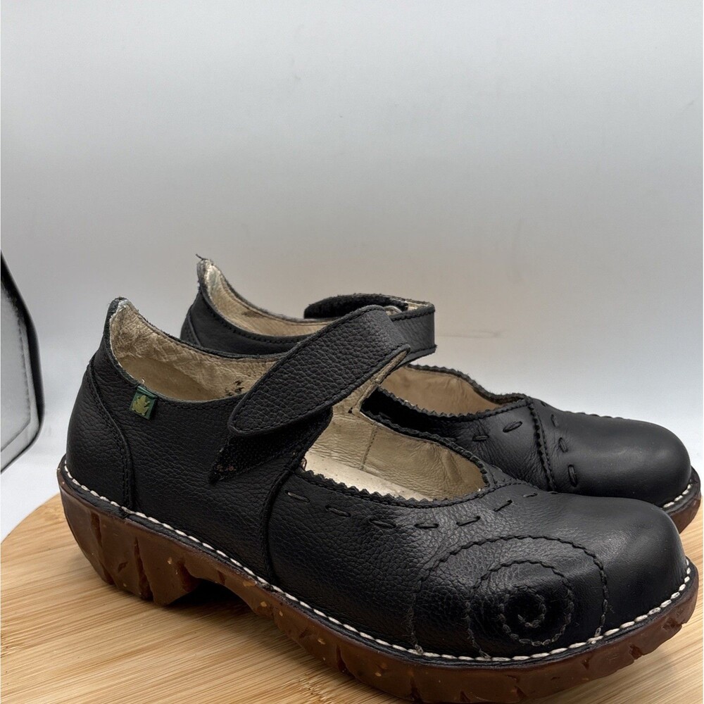 El Naturalista Yggdrasil Black MaryJane Comfort Shoes EU 37 Dye Covered Detail